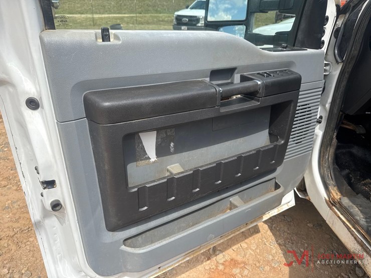 2016-ford-f350-image-16