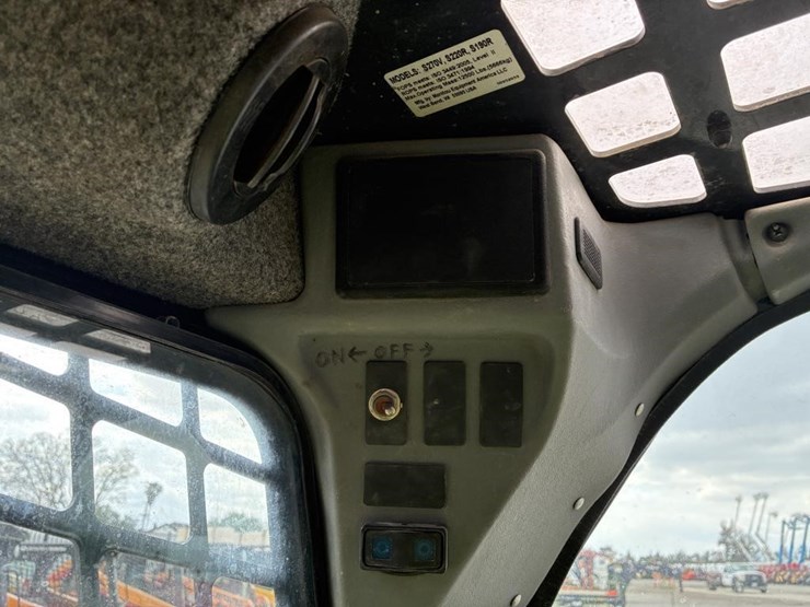 2018-yanmar-s220r-image-20