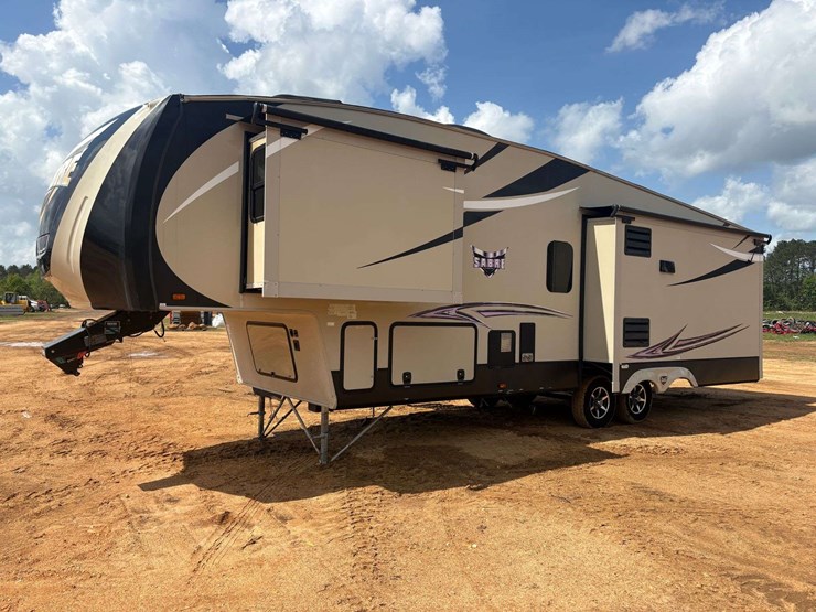 2016-forest-river-sabre-5th-wheel-travel-trailer-image-1