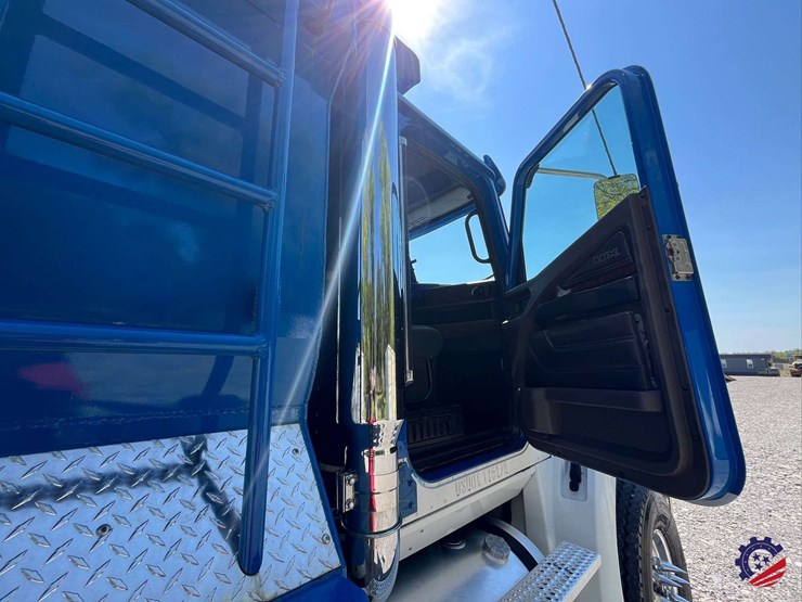 2018-international-hx620-image-61