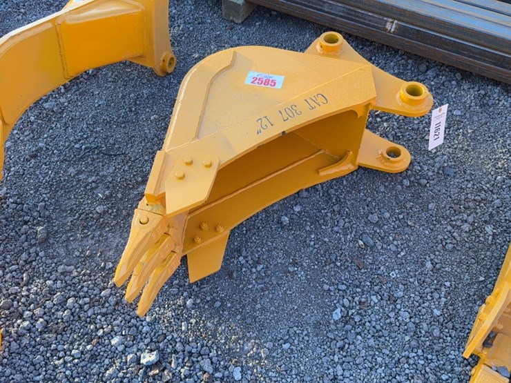 caterpillar-307-image-1