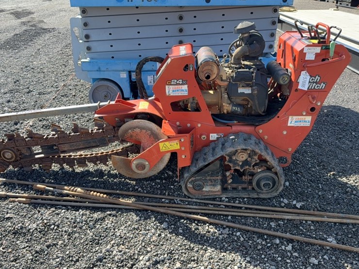 2019-ditch-witch-c24x-image-8