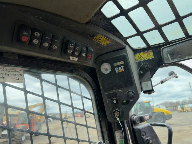 2011-caterpillar-272c-image-19