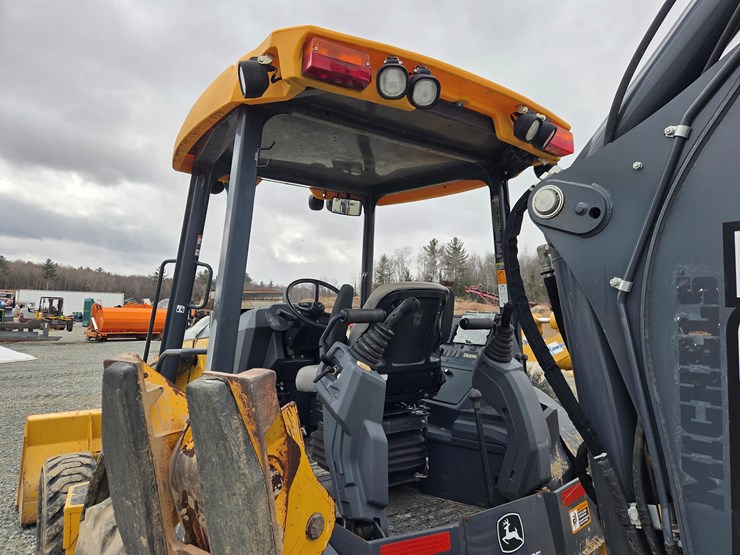 deere-310sl-hl-image-46