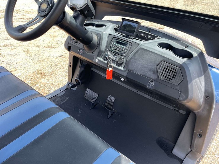 2023-bintelli-electric-golf-cart-w/-on-board-charger-(4.2-miles-showing)-image-14