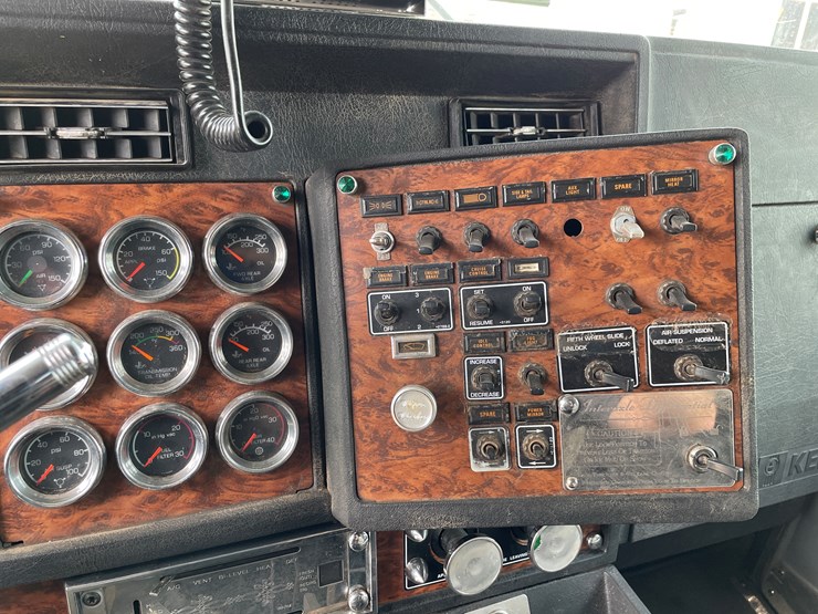 2000-kenworth-w900l-image-70