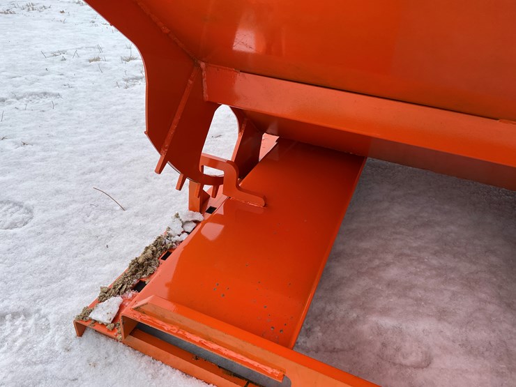 #2005-•-1.5-yard-self-dumping-hopper-image-11