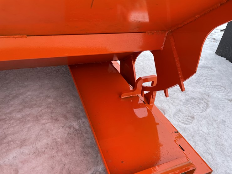 #2005-•-1.5-yard-self-dumping-hopper-image-10