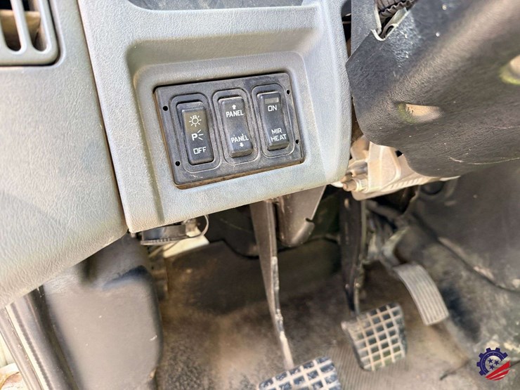 2007-international-7400-image-73