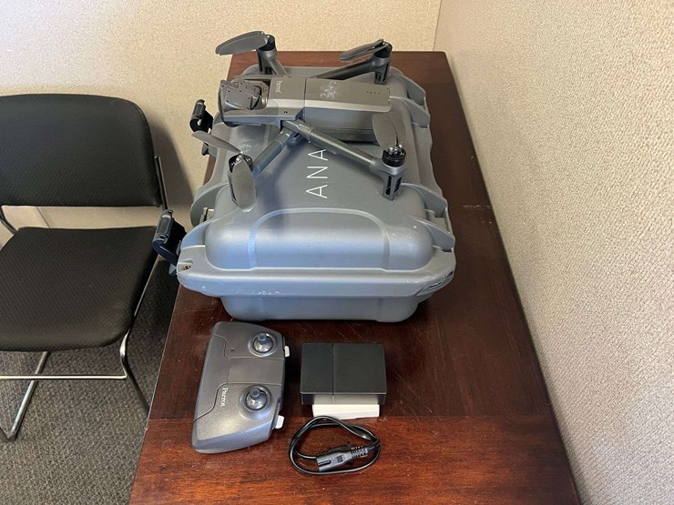 parrot-anafi-usa-foldable-drone-with-4k/thermal-camera-image-2