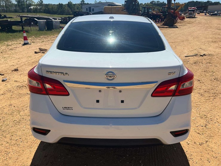 2017-nissan-sentra-sv-4-door-sedan-(169,691-miles)-image-6