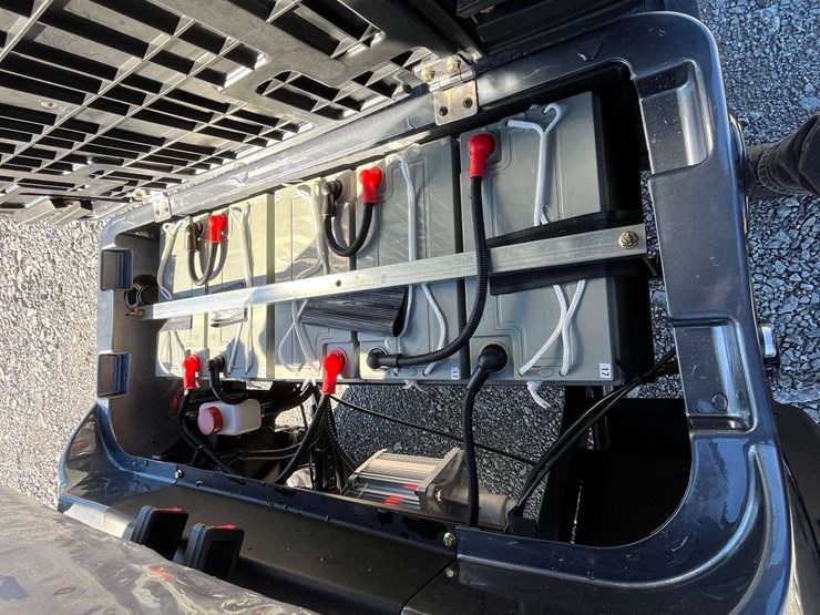 unused-2025-sdlanch-sdlgc80-golf-cart-image-24