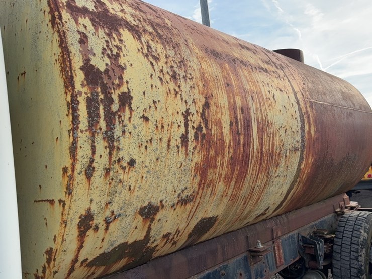 1985-international-s1900-image-12