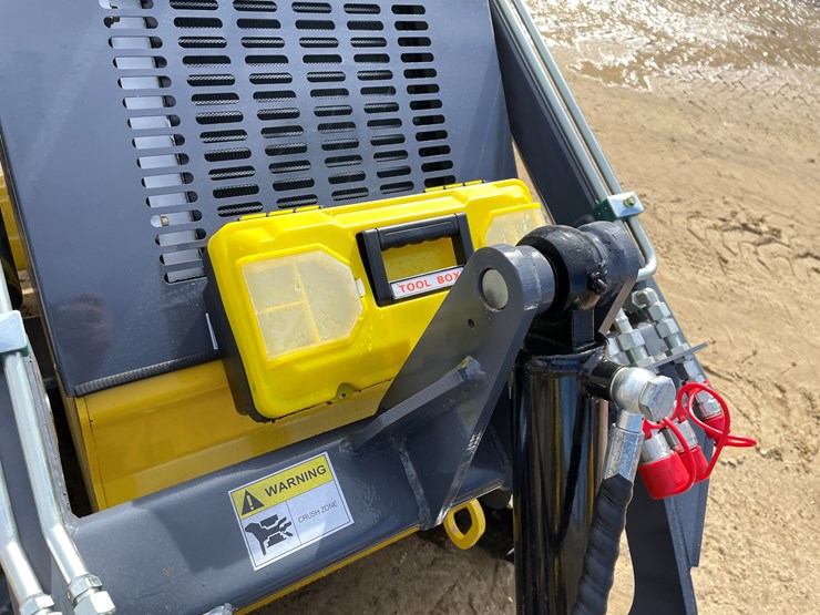 #212-•-landhonor-mini-skid-steer-loader-image-18