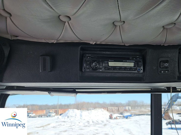 2014-western-star-4700-image-12