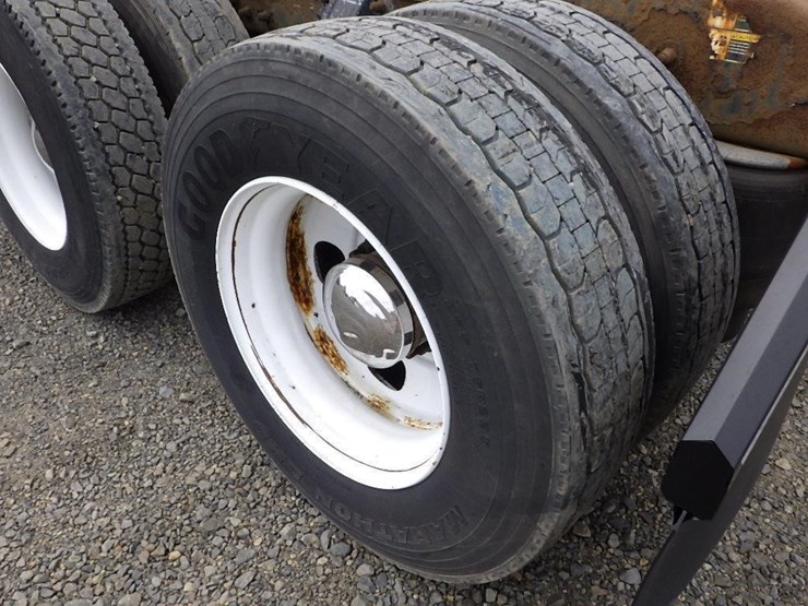 2006-peterbilt-387-image-20