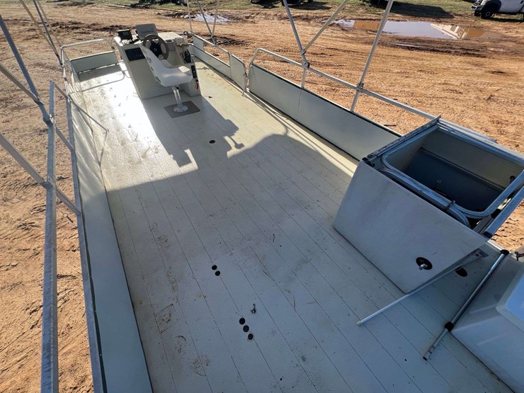 2000-all-aluminum-25'-pontoon-boat-w/-trailer-image-17