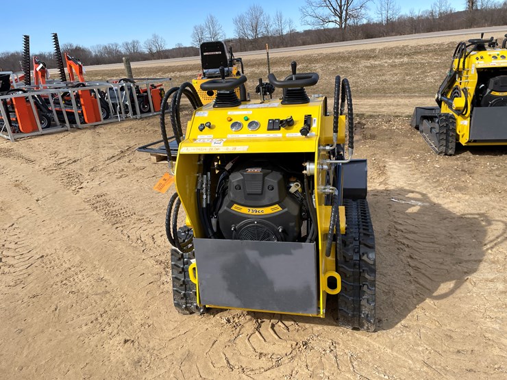 #212-•-landhonor-mini-skid-steer-loader-image-6