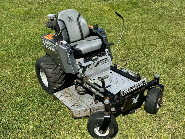 dixie-chopper-lt2400-44-image-4