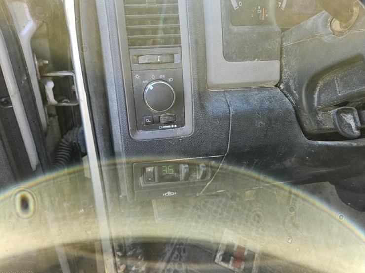 2012-dodge-ram-2500-image-23