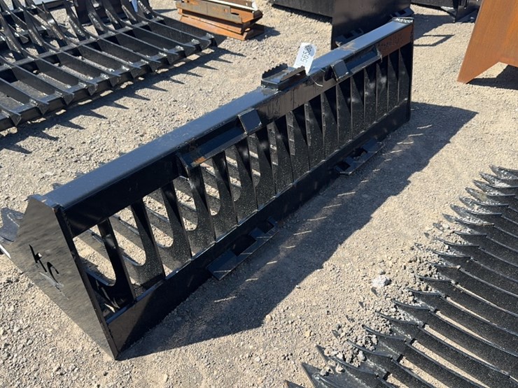 #1023-•-74"-skid-steer-skeleton-bucket-image-4