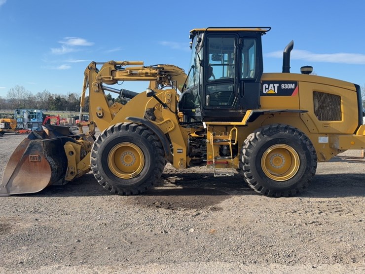 caterpillar-930-image-11