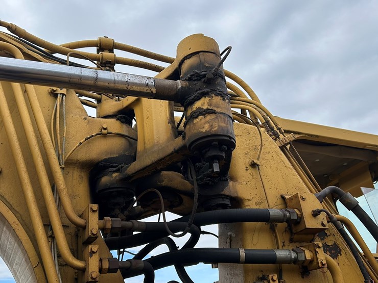 caterpillar-615c-image-51