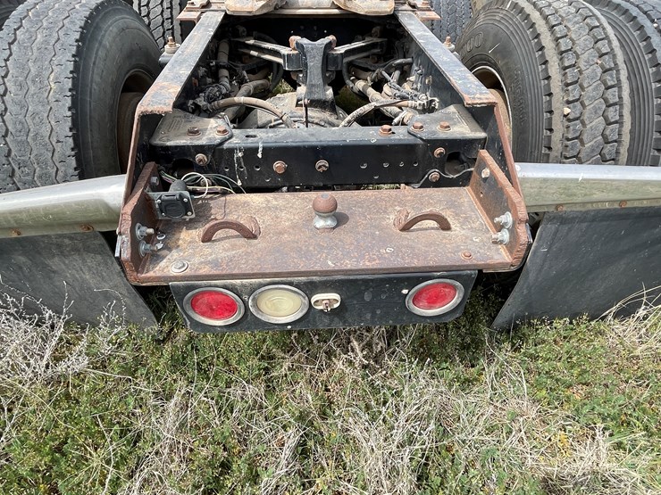 2000-kenworth-w900l-image-19