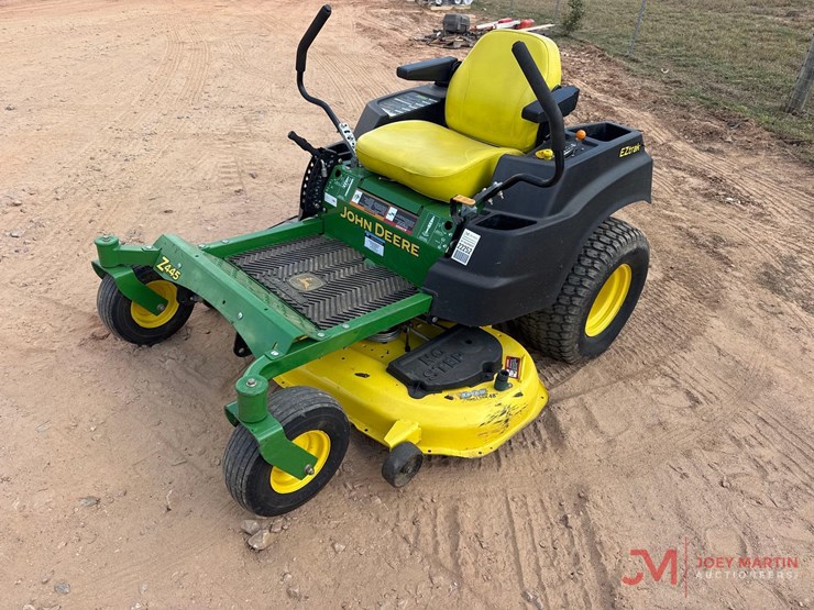 john-deere-z445-image-4