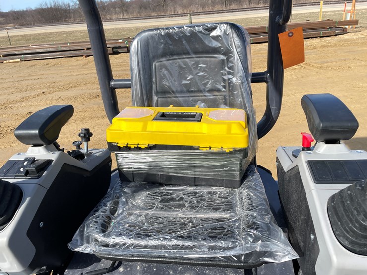 #1034-•-new-ats-me18-mini-excavator-image-16