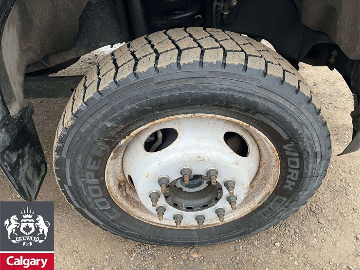 2017-ford-f550-image-13