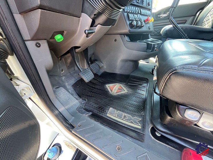 2024-international-hx520-image-83