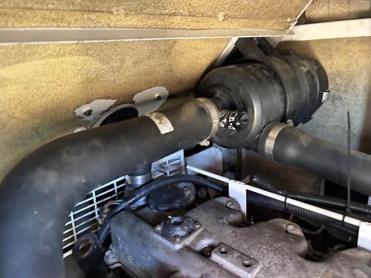 2003-multiquip-dca25usi-image-34