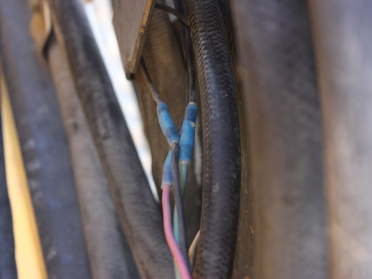 new-holland-ls190-image-35