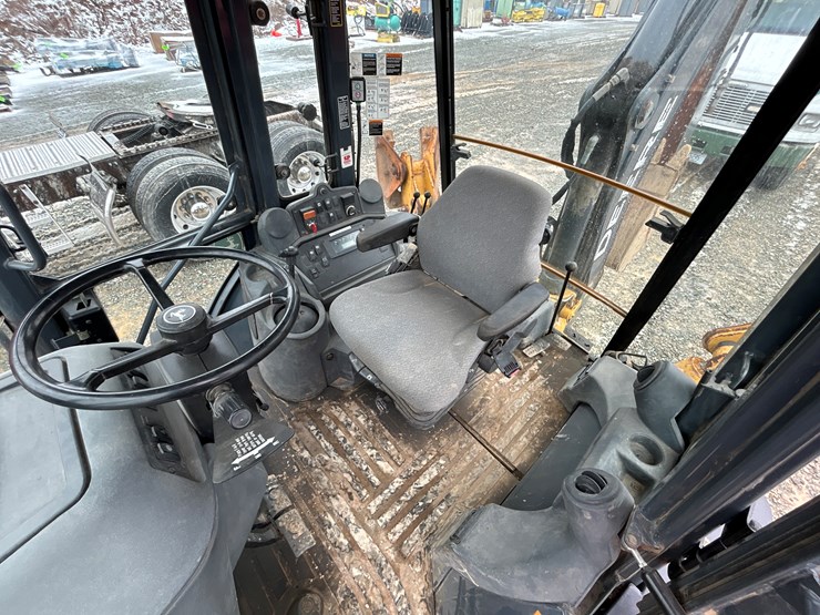 deere-310sj-image-85