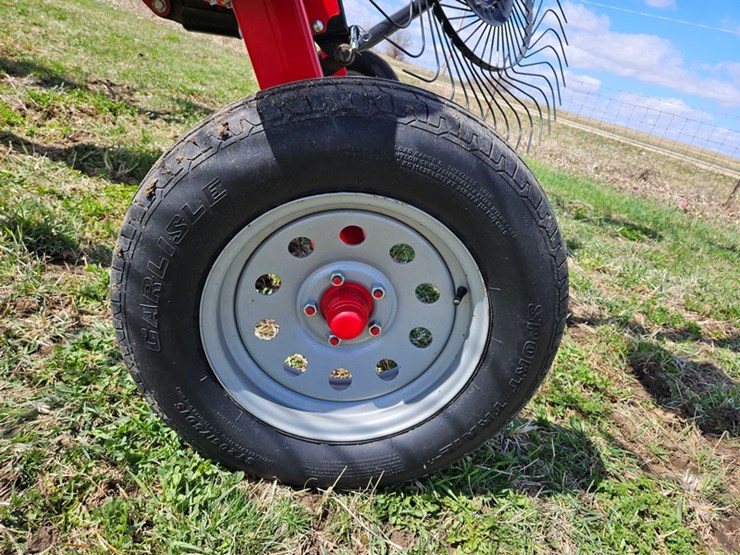 massey-ferguson-12-image-27