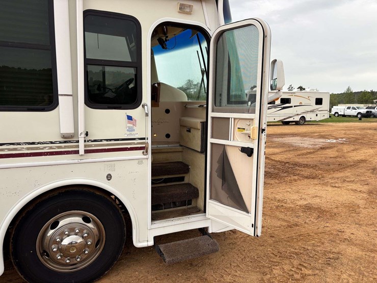 2007-freightliner-alfa-diesel-pusher-motorhome-(37,286-miles)-image-17
