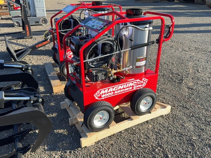 #2069-•-magnum-4000-portable-pressure-washer-image-3