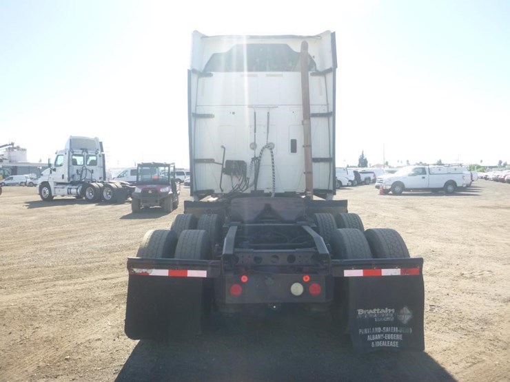 2012-international-prostar-image-5