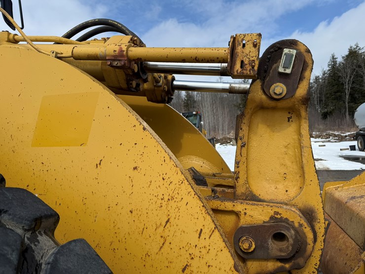 caterpillar-980g-image-13