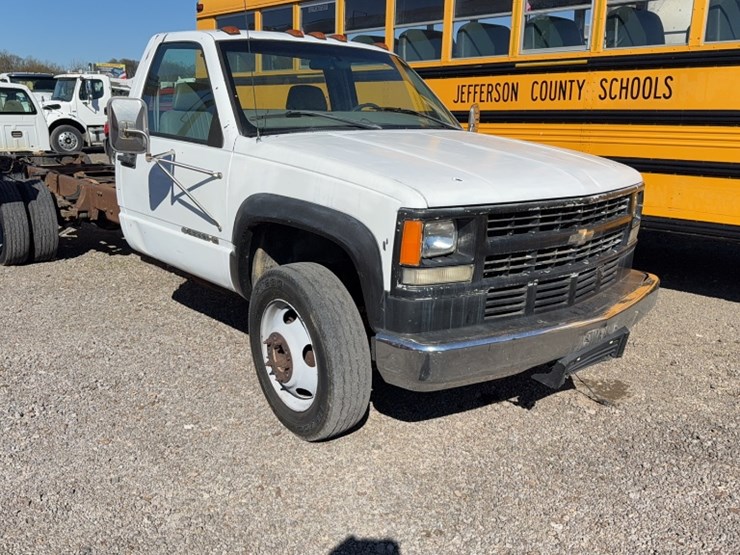 1998-chevrolet-3500-image-3