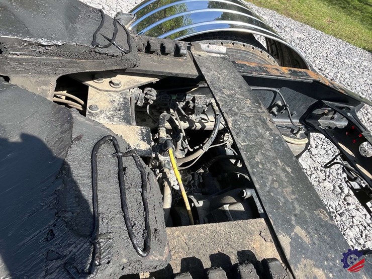 2024-international-hx520-image-37