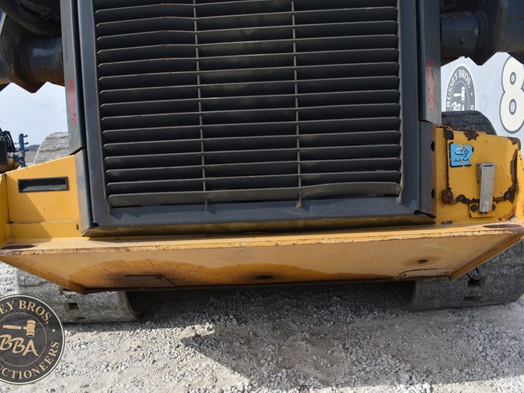 2021-deere-333g-image-25