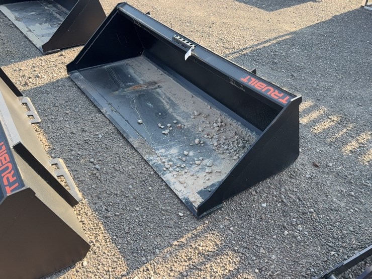 #2084-•-trubilt-72"-skid-steer-smooth-bucket-image-1