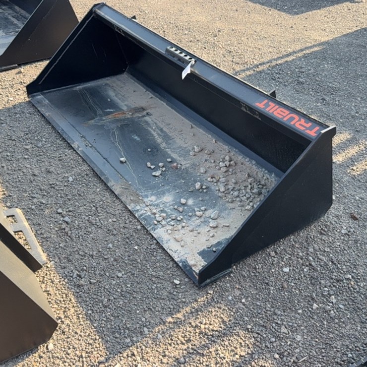 #2084 • TRUBILT 72" SKID STEER SMOOTH BUCKET