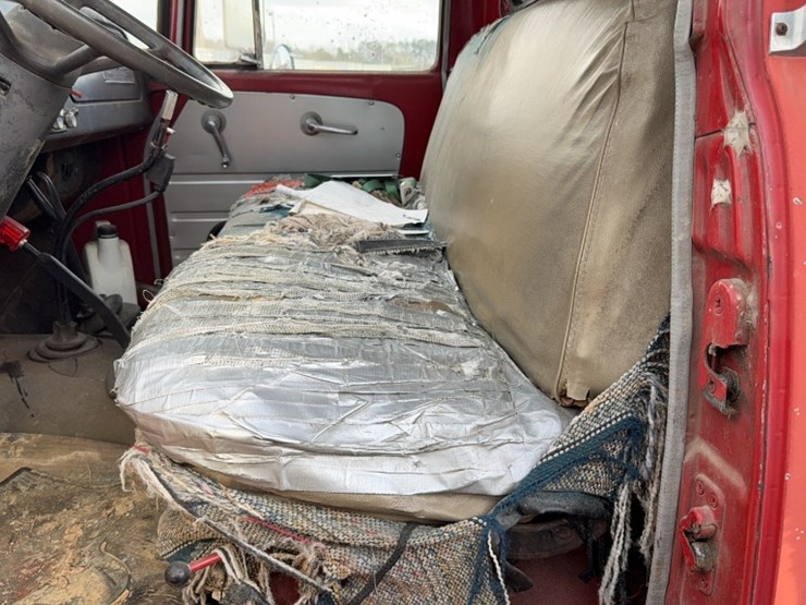 1967-international-loadstar-image-15