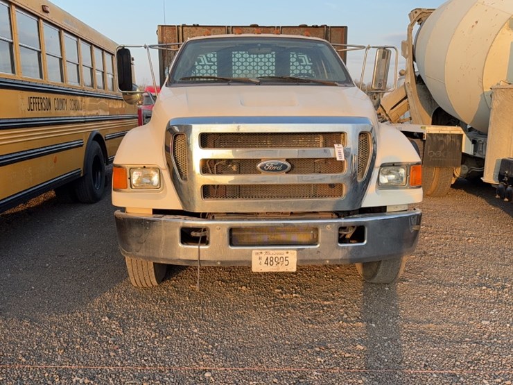 2005-ford-f650-image-2