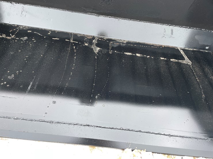 #2043-•-skid-steer-mount-84"-snow-liter-bucket-image-11