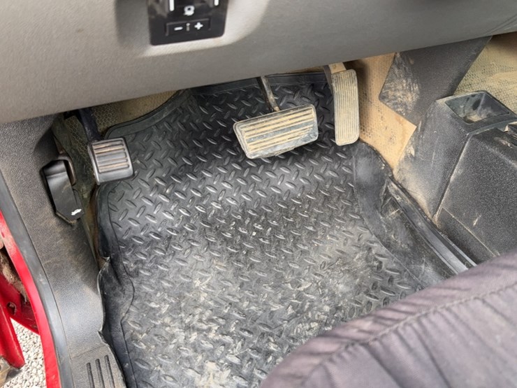 2011-chevrolet-2500-image-22