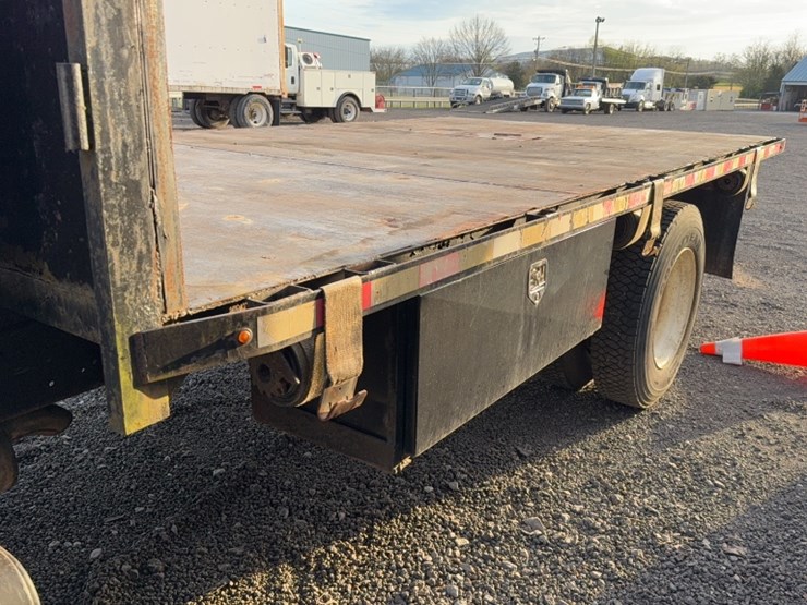 1994-ford-f700-image-12